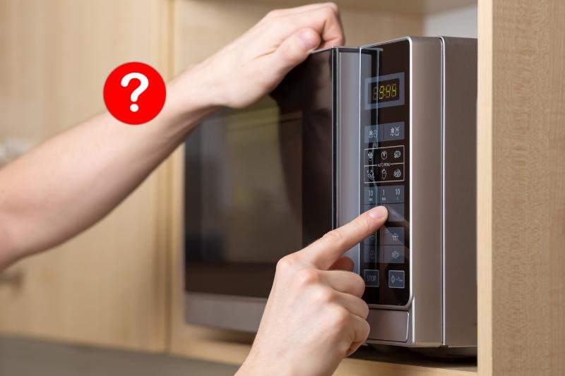 האם מיקרוגל הורס את הערכים של המזון?