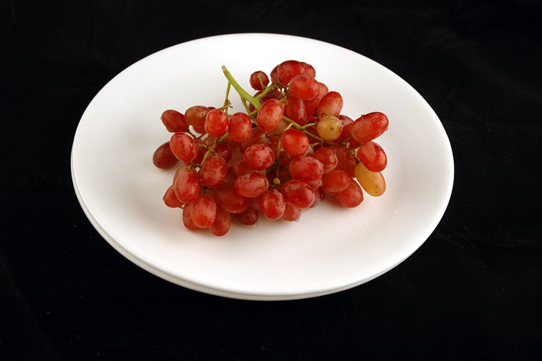 איך 200 קלוריות נראות בכל מיני מאכלים? ענבים